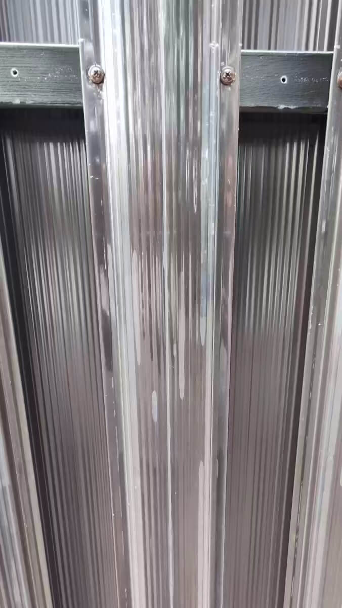 Забор из евроштакетника 22м RAL8019/8019 Темный Шоколад двусторонний фото 3 в Экибастузе