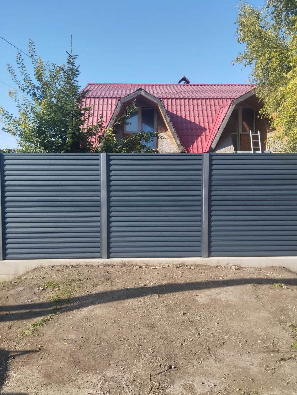 Забор-жалюзи из ламелей Реснички 54м RAL7024/7024 Серый Графит двусторонний МАТТЕ в Экибастузе
