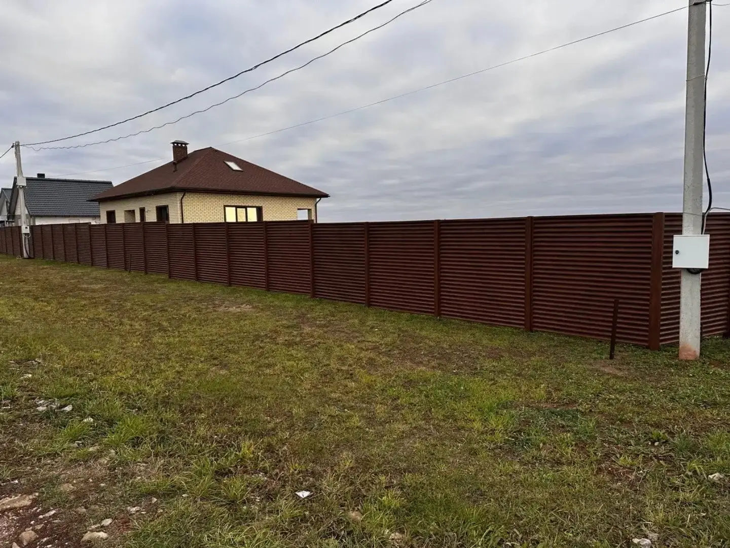 Забор-жалюзи из ламелей ЭКО-Z 58м Темный Дуб 3D Принтек фото 2 в Экибастузе